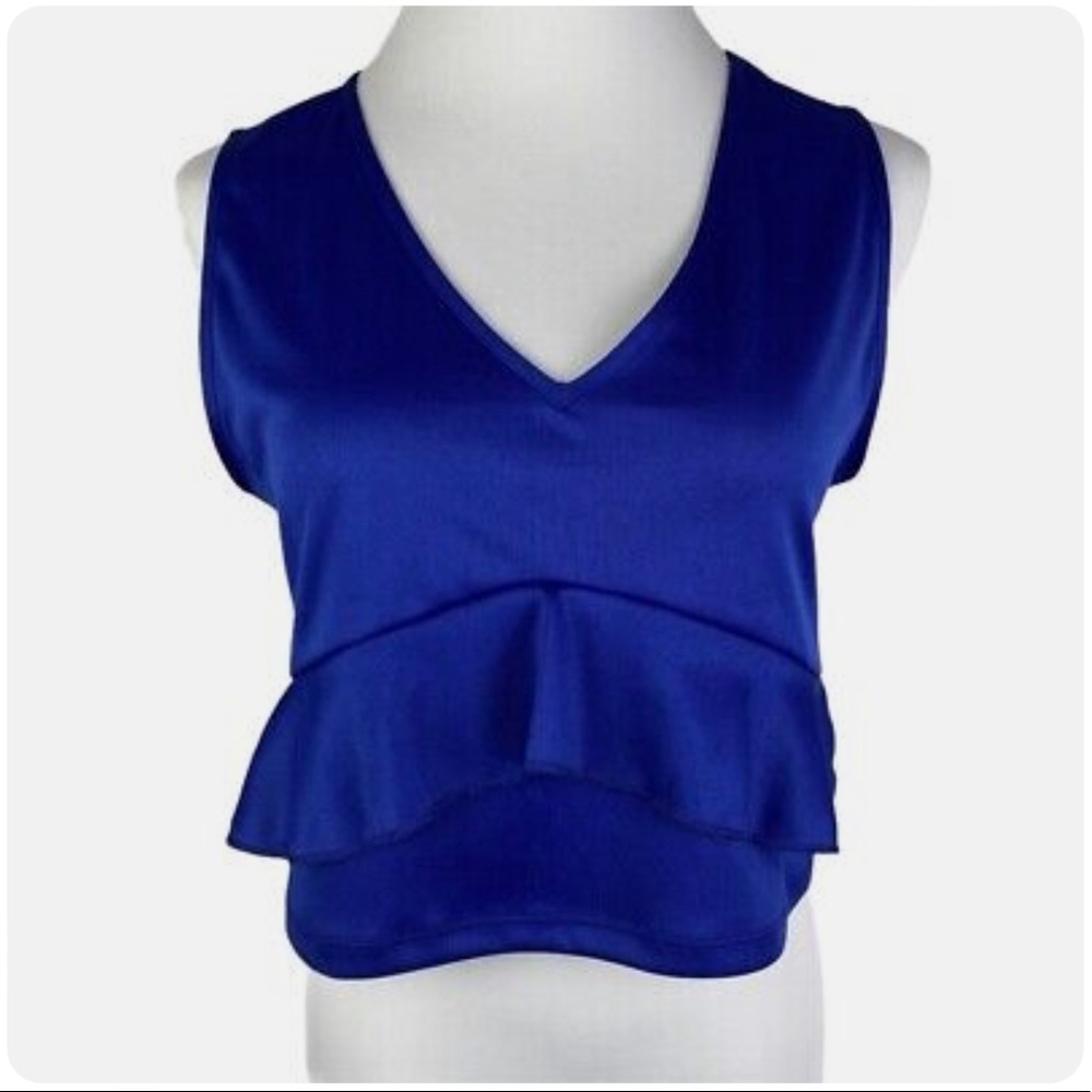 NWOT Blue Rio of Stars Crop Shirt
